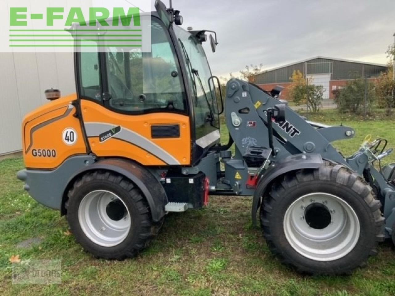 Giant g5000 - Mini excavator: picture 2 Giant g5000 - Mini excavator: picture 2