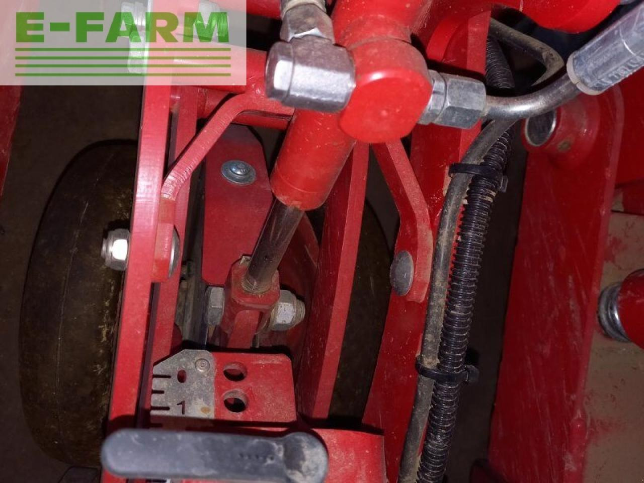 Grimme matrix 1200 mit rüben und raps ausstattung - Precision sowing machine: picture 5 Grimme matrix 1200 mit rüben und raps ausstattung - Precision sowing machine: picture 5