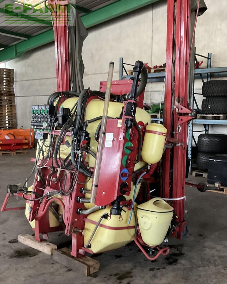 Hardi master 1200 - Trailed sprayer: picture 1 Hardi master 1200 - Trailed sprayer: picture 1