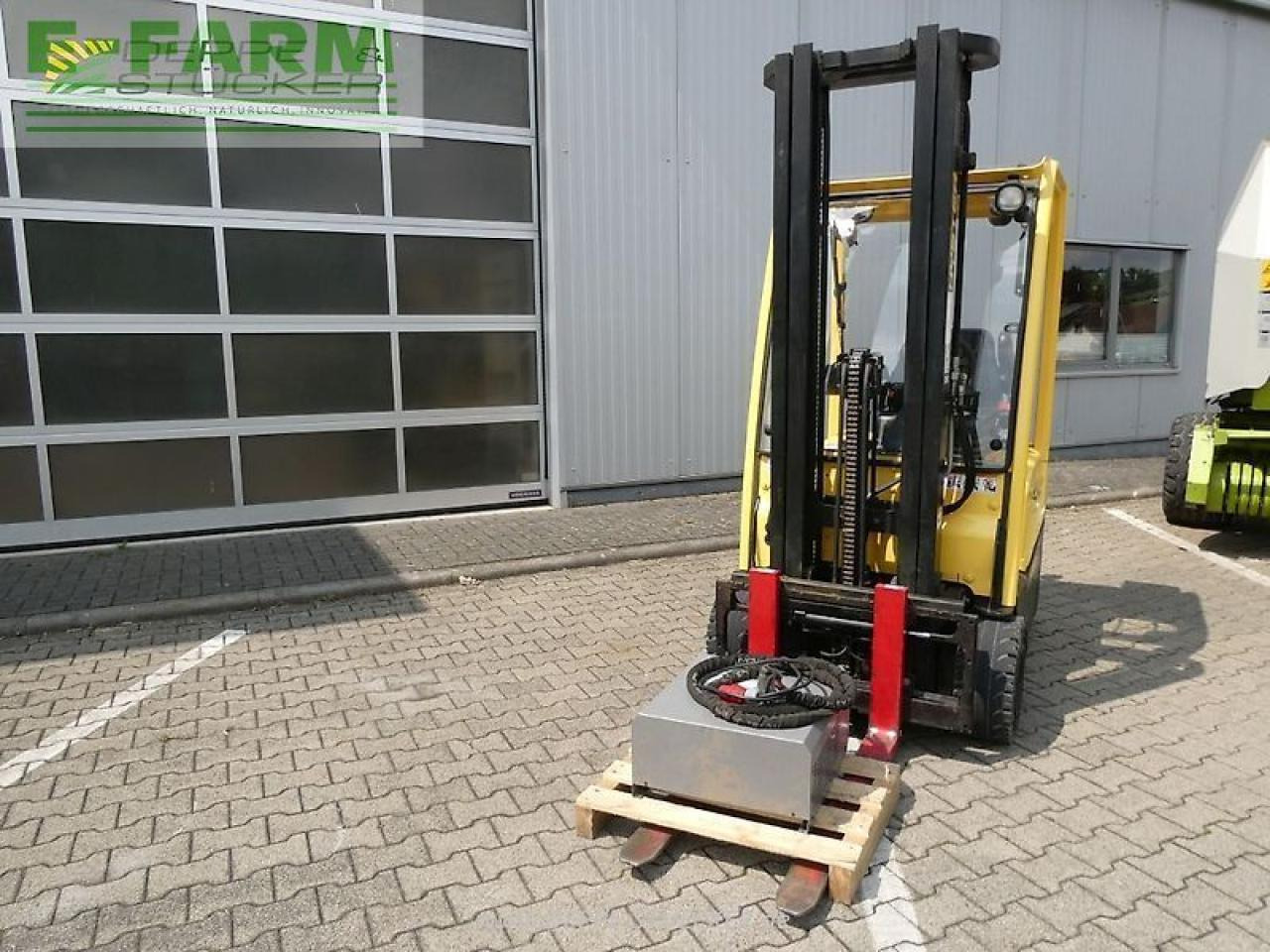 Hyster j1.50xnt swb elektro-dreiradstapler - Forklift: picture 3 Hyster j1.50xnt swb elektro-dreiradstapler - Forklift: picture 3