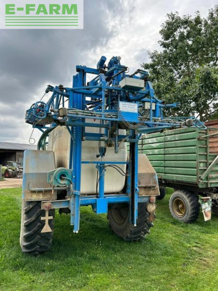 Inuma ias 5032 - Trailed sprayer: picture 3 Inuma ias 5032 - Trailed sprayer: picture 3