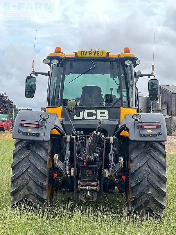 JCB 4220 - Farm tractor: picture 5 JCB 4220 - Farm tractor: picture 5