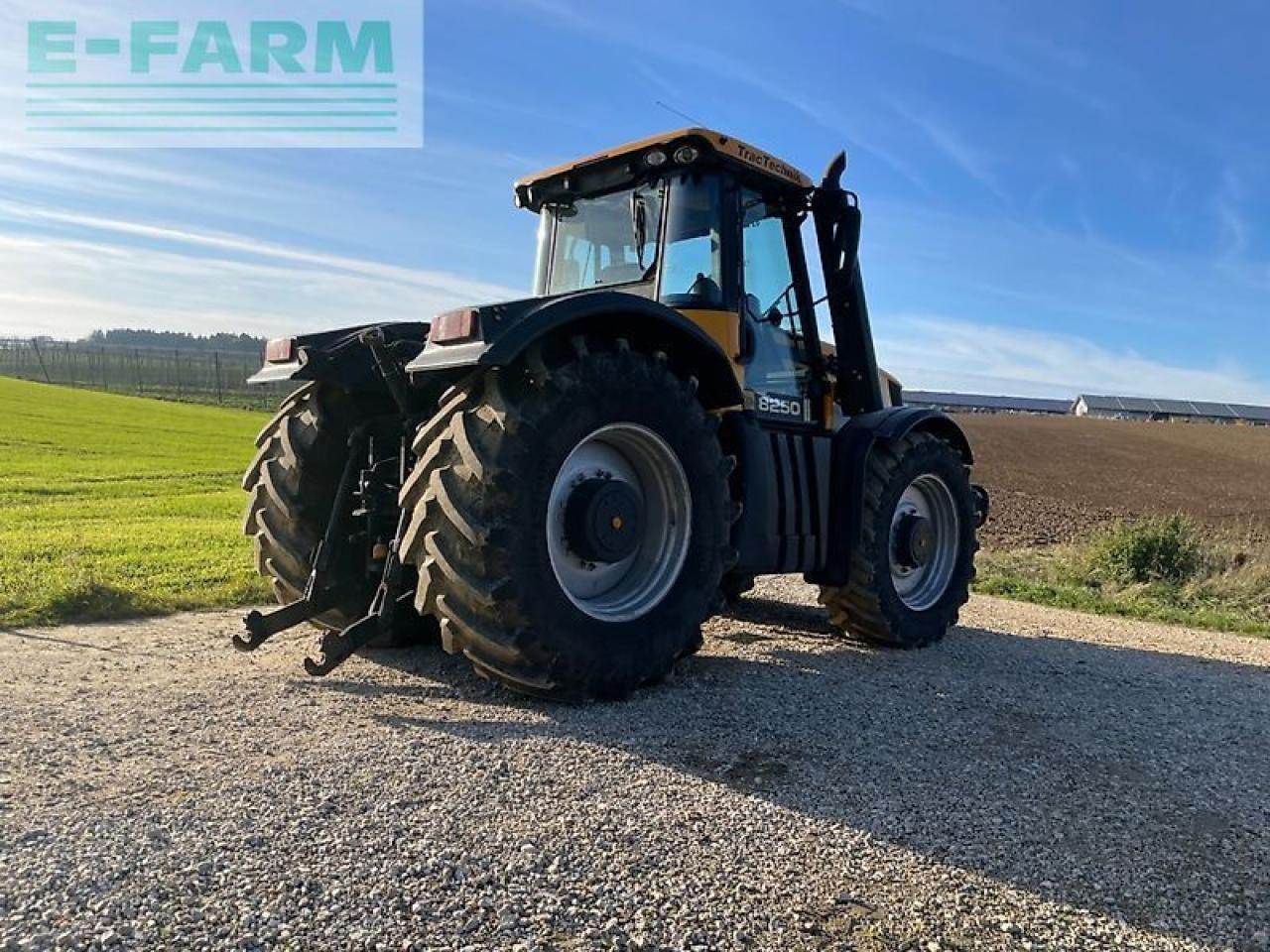 JCB fastrac 8250 - Farm tractor: picture 3 JCB fastrac 8250 - Farm tractor: picture 3