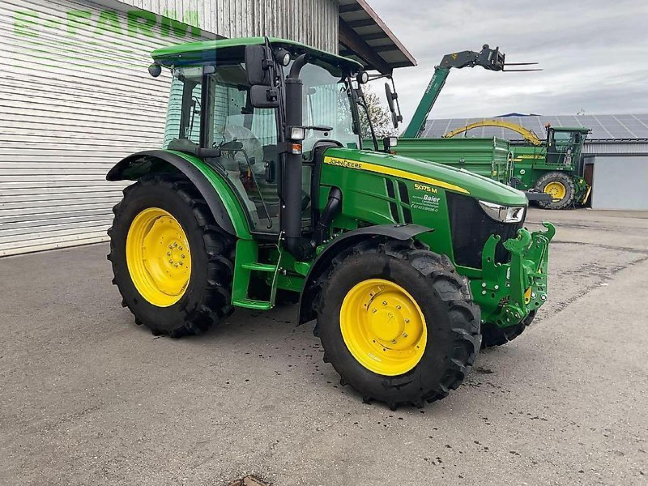 John Deere 5075 m - Farm tractor: picture 2 John Deere 5075 m - Farm tractor: picture 2