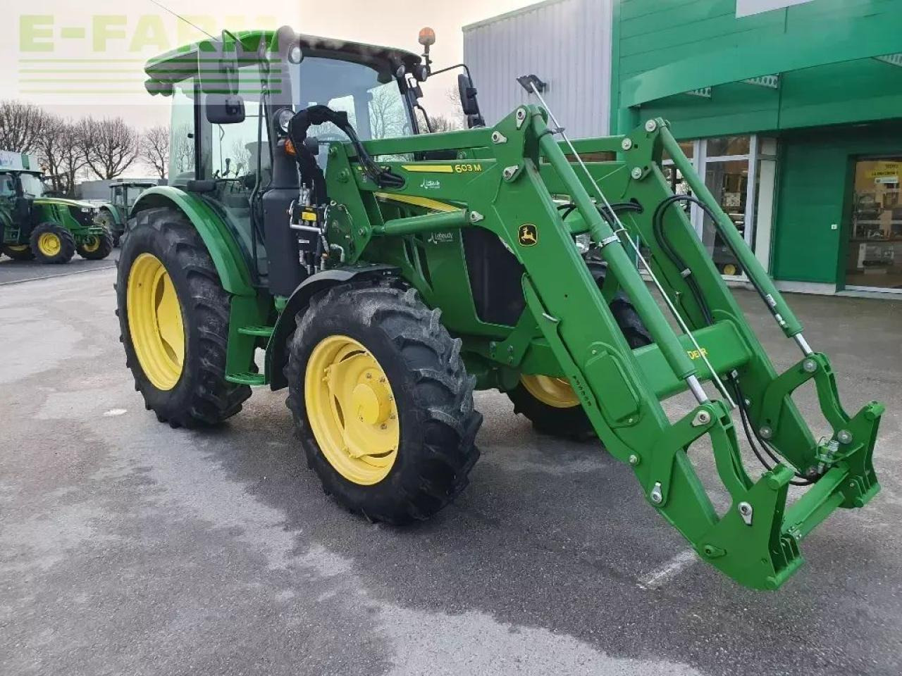 John Deere 5100 m - Farm tractor: picture 1 John Deere 5100 m - Farm tractor: picture 1