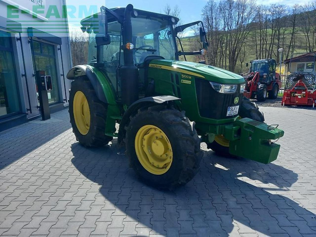 John Deere 5100m - Farm tractor: picture 2 John Deere 5100m - Farm tractor: picture 2