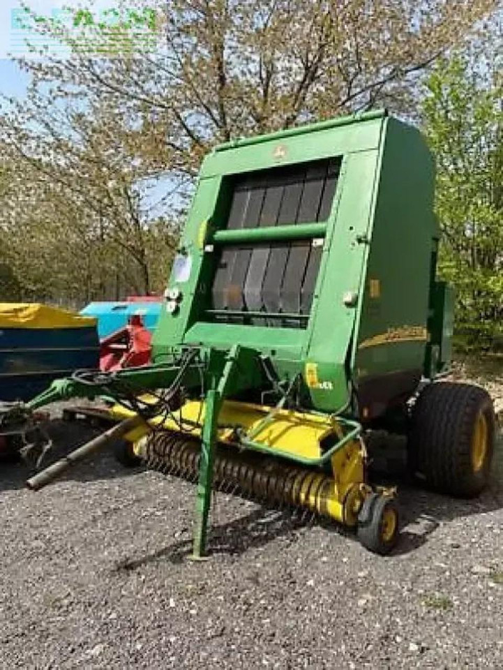 John Deere 592 maxicut - Square baler: picture 1 John Deere 592 maxicut - Square baler: picture 1