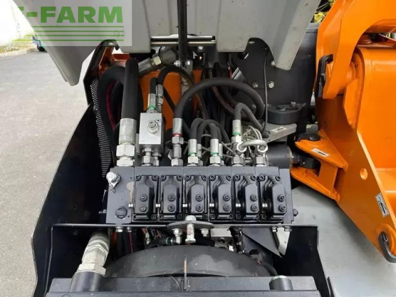 Farm tractor John Deere 6100m: picture 10 Farm tractor John Deere 6100m: picture 10