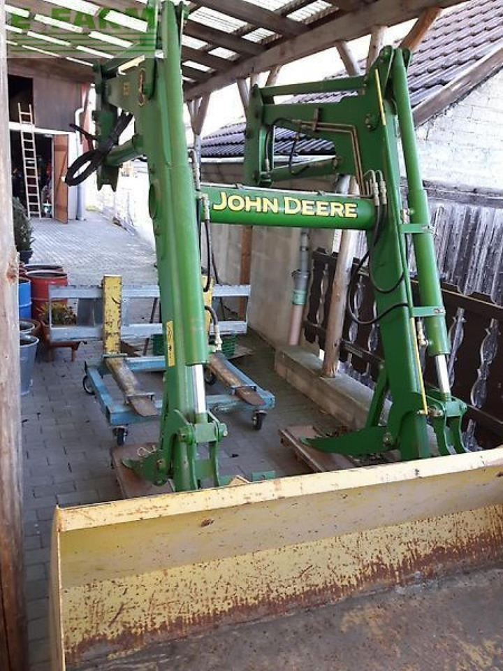 John Deere 6110 mit frontlader - Farm tractor: picture 2 John Deere 6110 mit frontlader - Farm tractor: picture 2