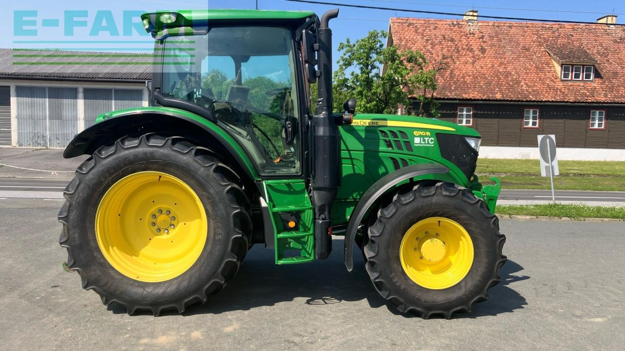 John Deere 6110R - Farm tractor: picture 5 John Deere 6110R - Farm tractor: picture 5