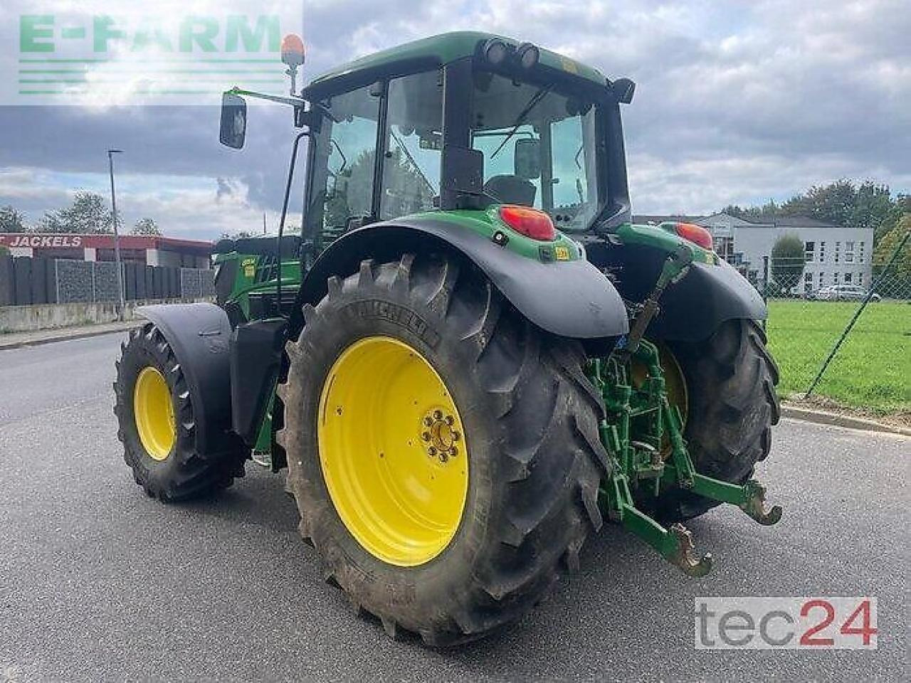 John Deere 6115m - Farm tractor: picture 2 John Deere 6115m - Farm tractor: picture 2