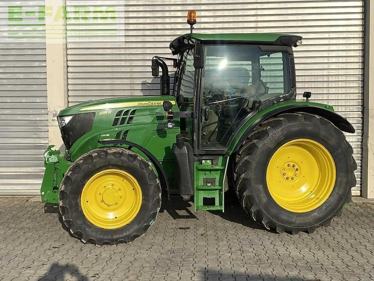 John Deere 6115r - Farm tractor: picture 2 John Deere 6115r - Farm tractor: picture 2