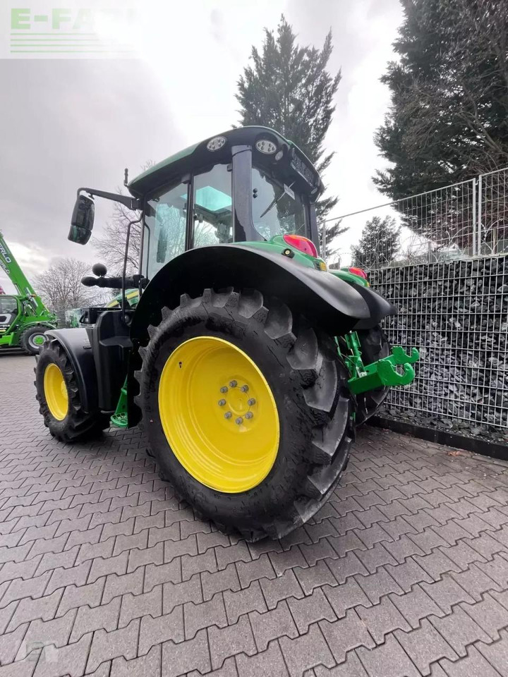John Deere 6120m - Farm tractor: picture 4 John Deere 6120m - Farm tractor: picture 4