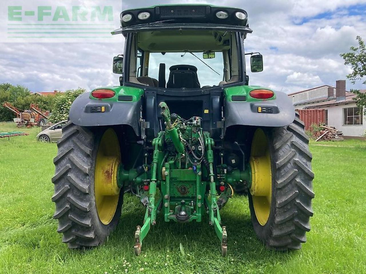 John Deere 6125r - Farm tractor: picture 2 John Deere 6125r - Farm tractor: picture 2