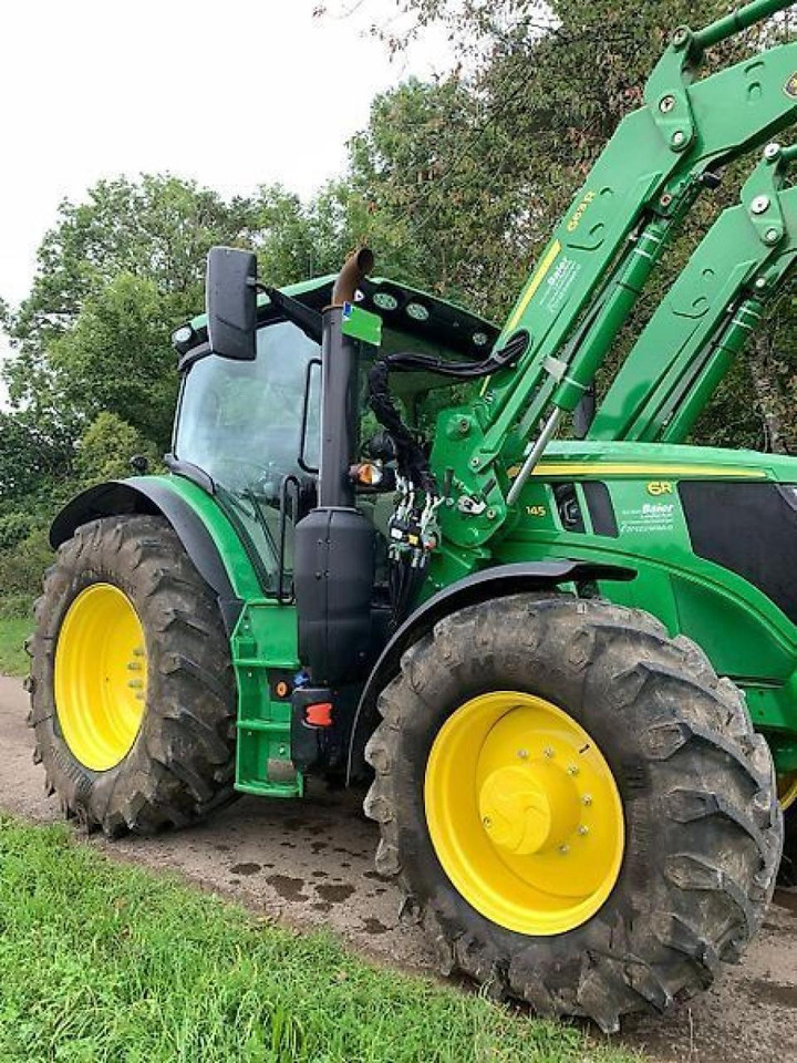John Deere 6145r - Farm tractor: picture 2 John Deere 6145r - Farm tractor: picture 2