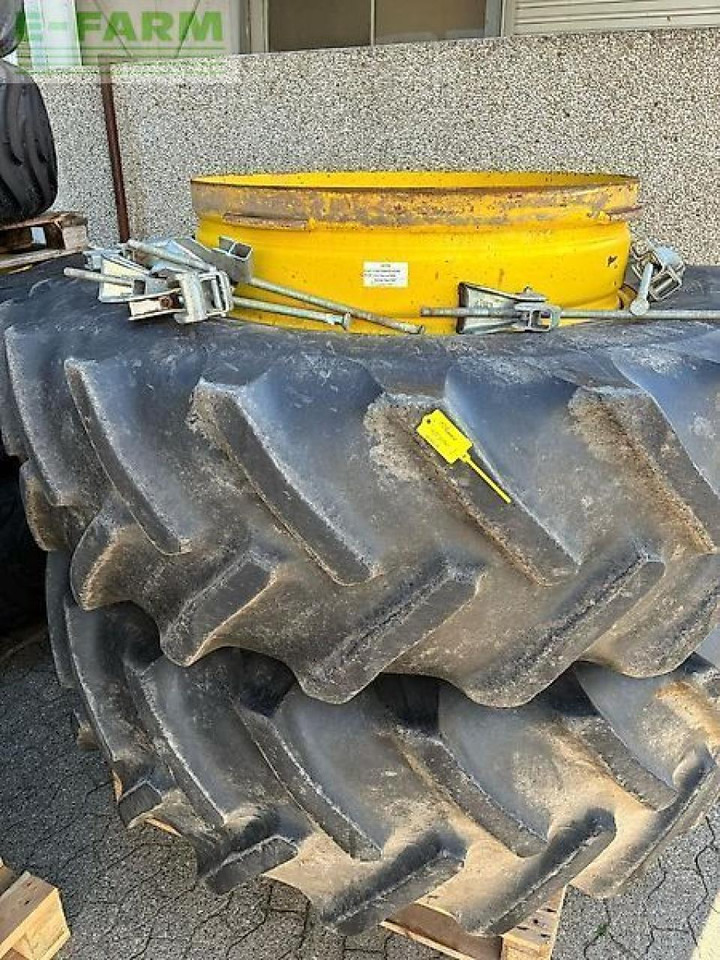 John Deere 6150r - Farm tractor: picture 4 John Deere 6150r - Farm tractor: picture 4