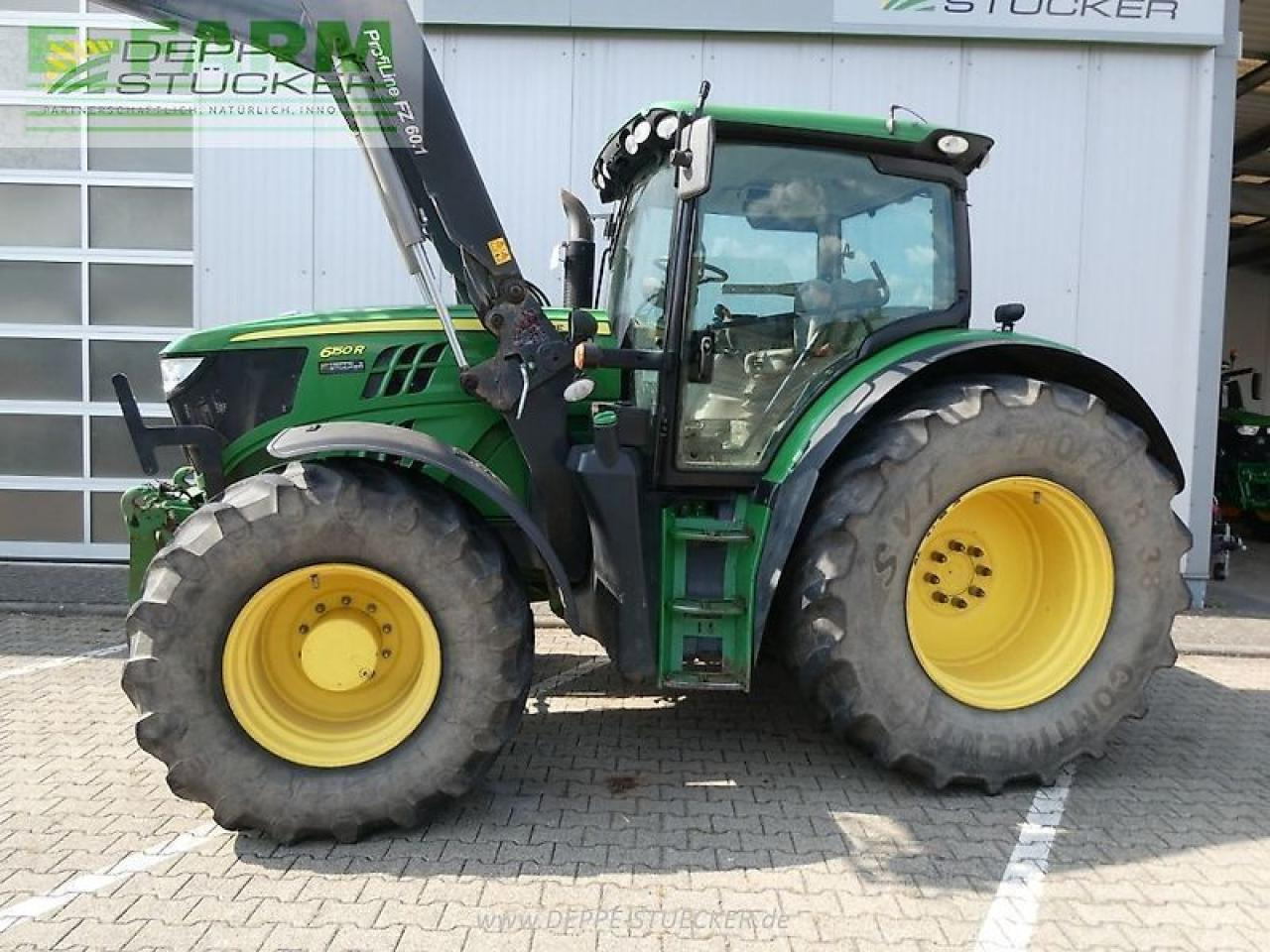 John Deere 6150r - Farm tractor: picture 2 John Deere 6150r - Farm tractor: picture 2