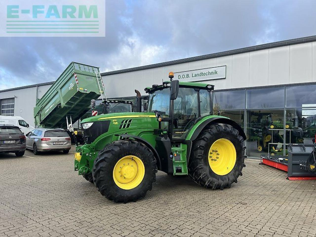 John Deere 6155r - Farm tractor: picture 1 John Deere 6155r - Farm tractor: picture 1