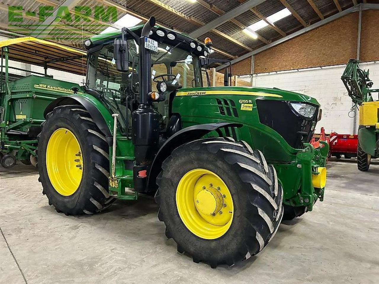 John Deere 6155r ap40 - Farm tractor: picture 2 John Deere 6155r ap40 - Farm tractor: picture 2