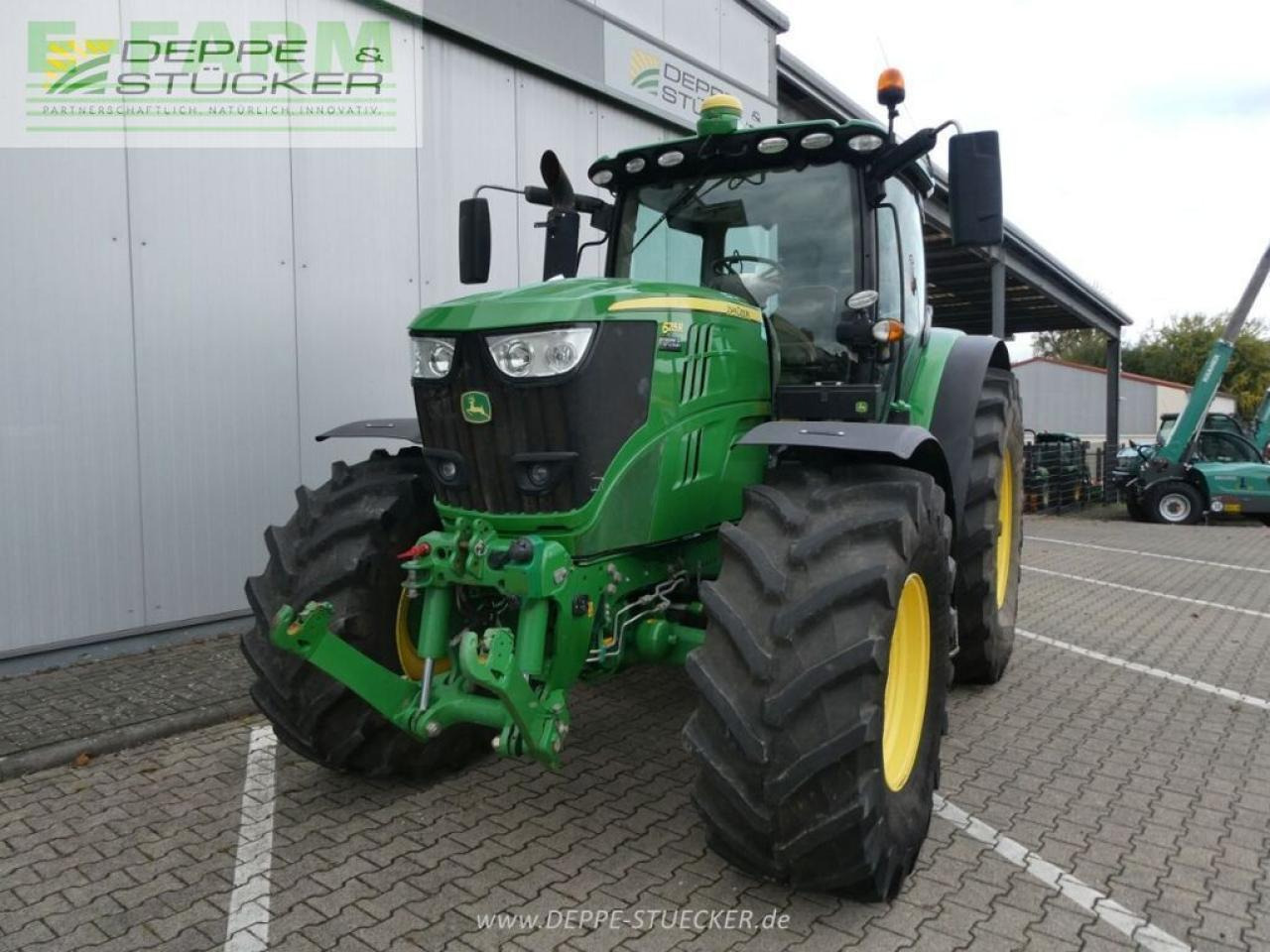 Farm tractor John Deere 6215r: picture 15 Farm tractor John Deere 6215r: picture 15