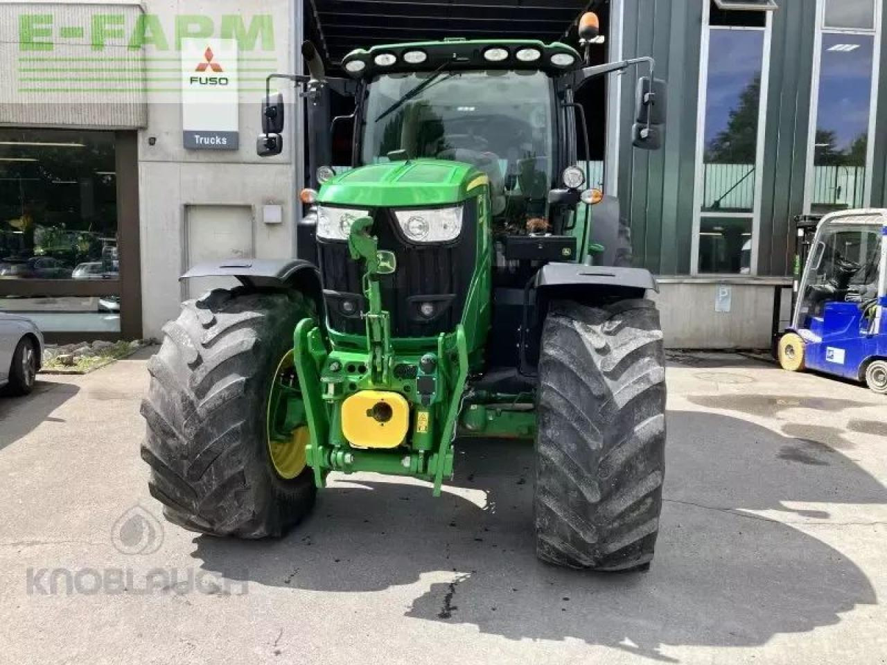 John Deere 6215r - Farm tractor: picture 1 John Deere 6215r - Farm tractor: picture 1