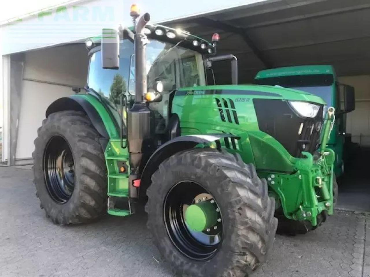 John Deere 6215r - Farm tractor: picture 1 John Deere 6215r - Farm tractor: picture 1
