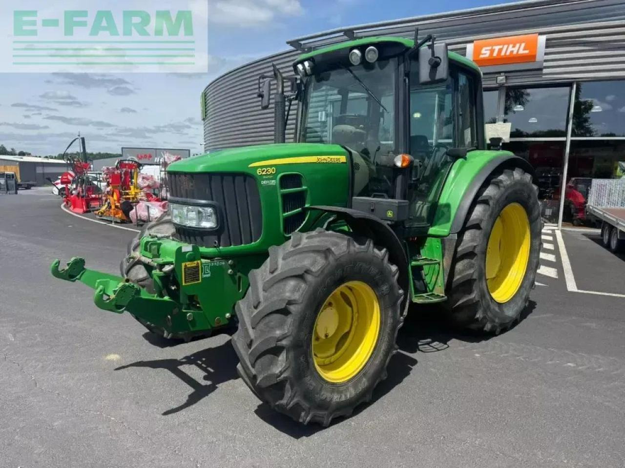 John Deere 6230 premium - Farm tractor: picture 1 John Deere 6230 premium - Farm tractor: picture 1