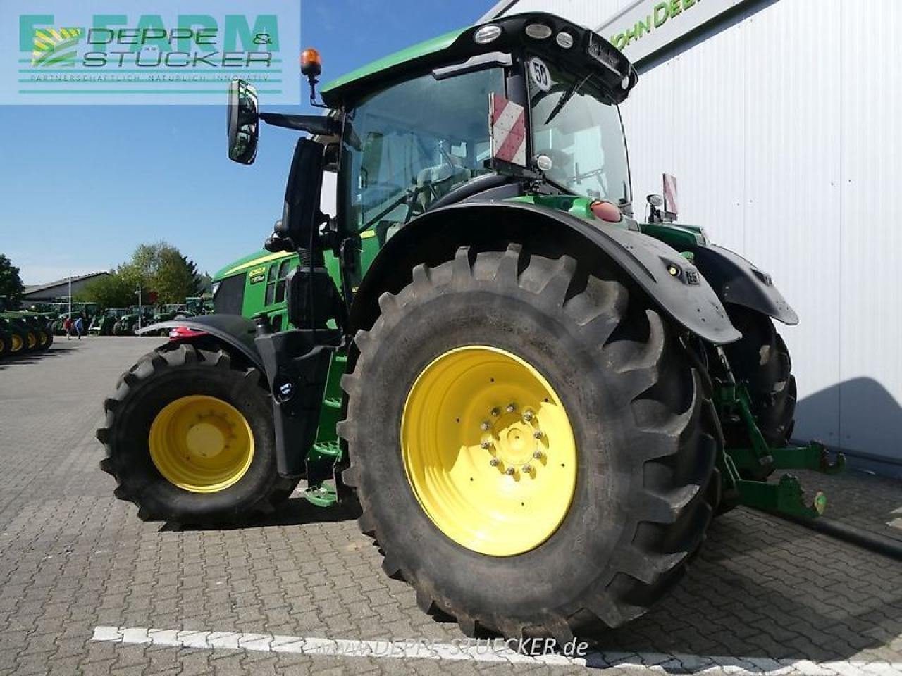 John Deere 6250r - Farm tractor: picture 3 John Deere 6250r - Farm tractor: picture 3