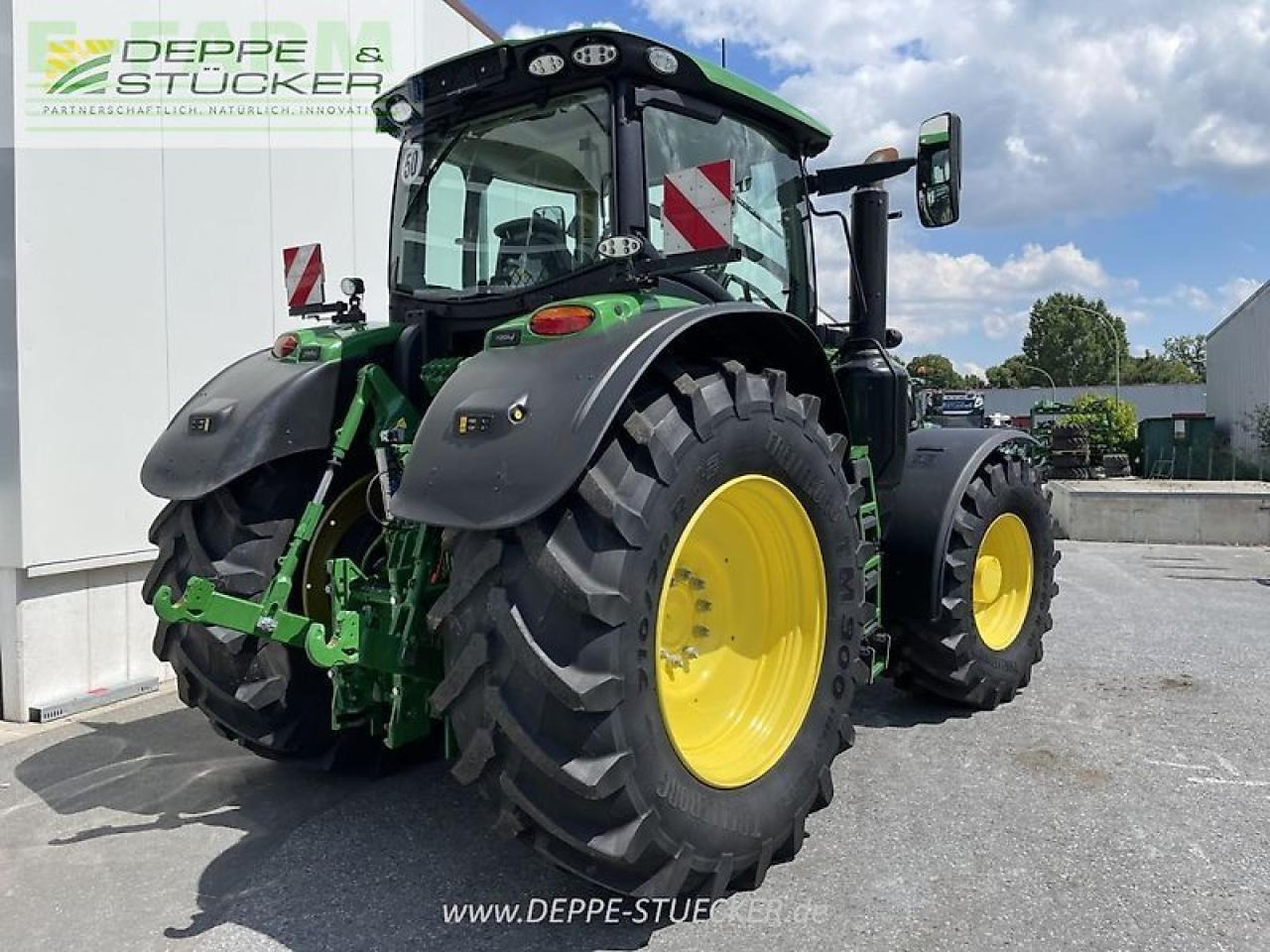 John Deere 6250r - Farm tractor: picture 2 John Deere 6250r - Farm tractor: picture 2