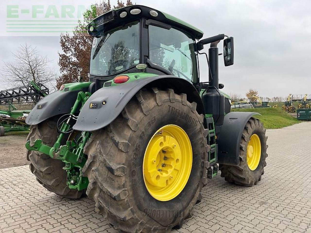 John Deere 6250r - Farm tractor: picture 5 John Deere 6250r - Farm tractor: picture 5