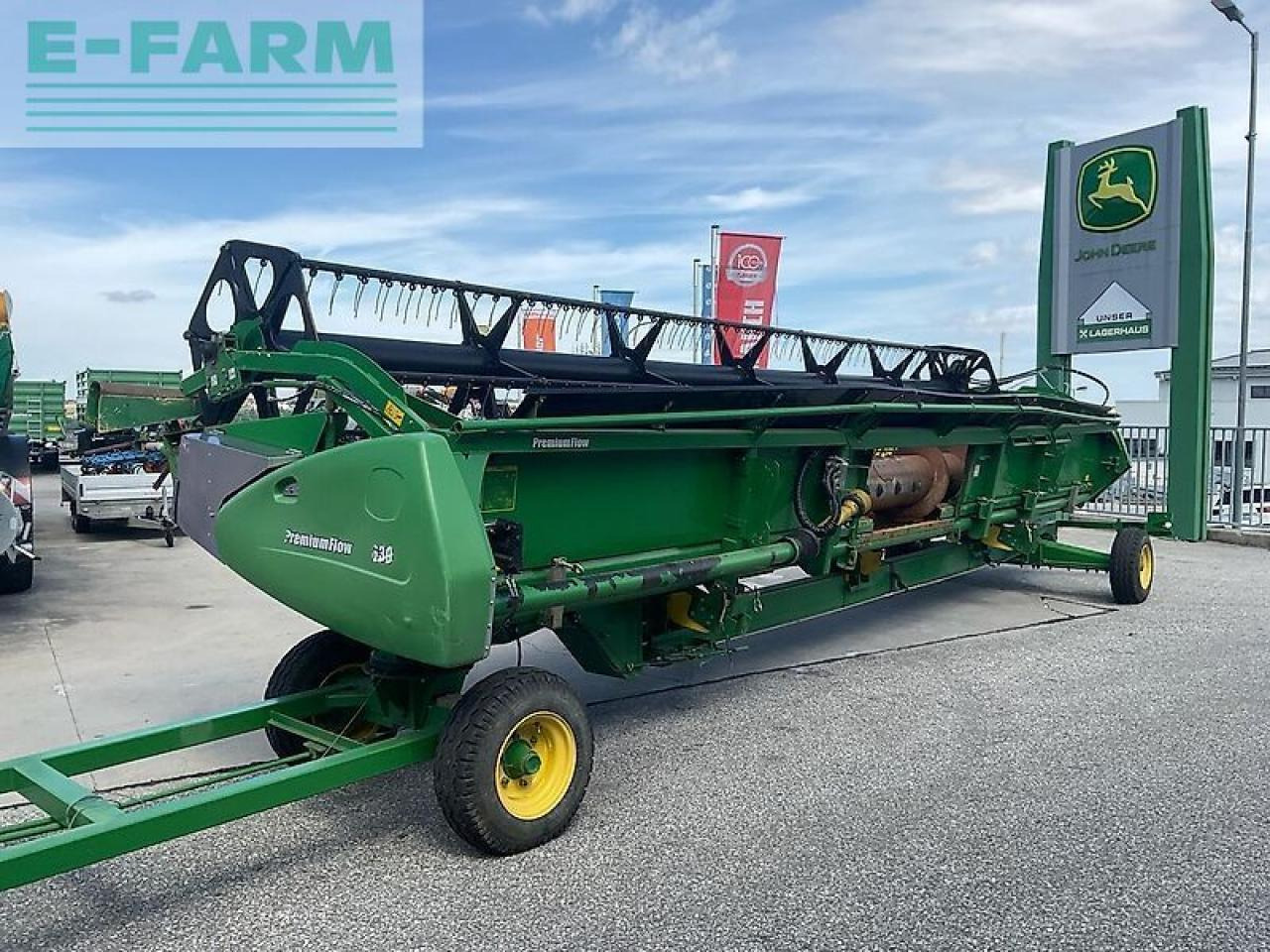 John Deere 630 premium flow - Forage harvester attachment: picture 1 John Deere 630 premium flow - Forage harvester attachment: picture 1