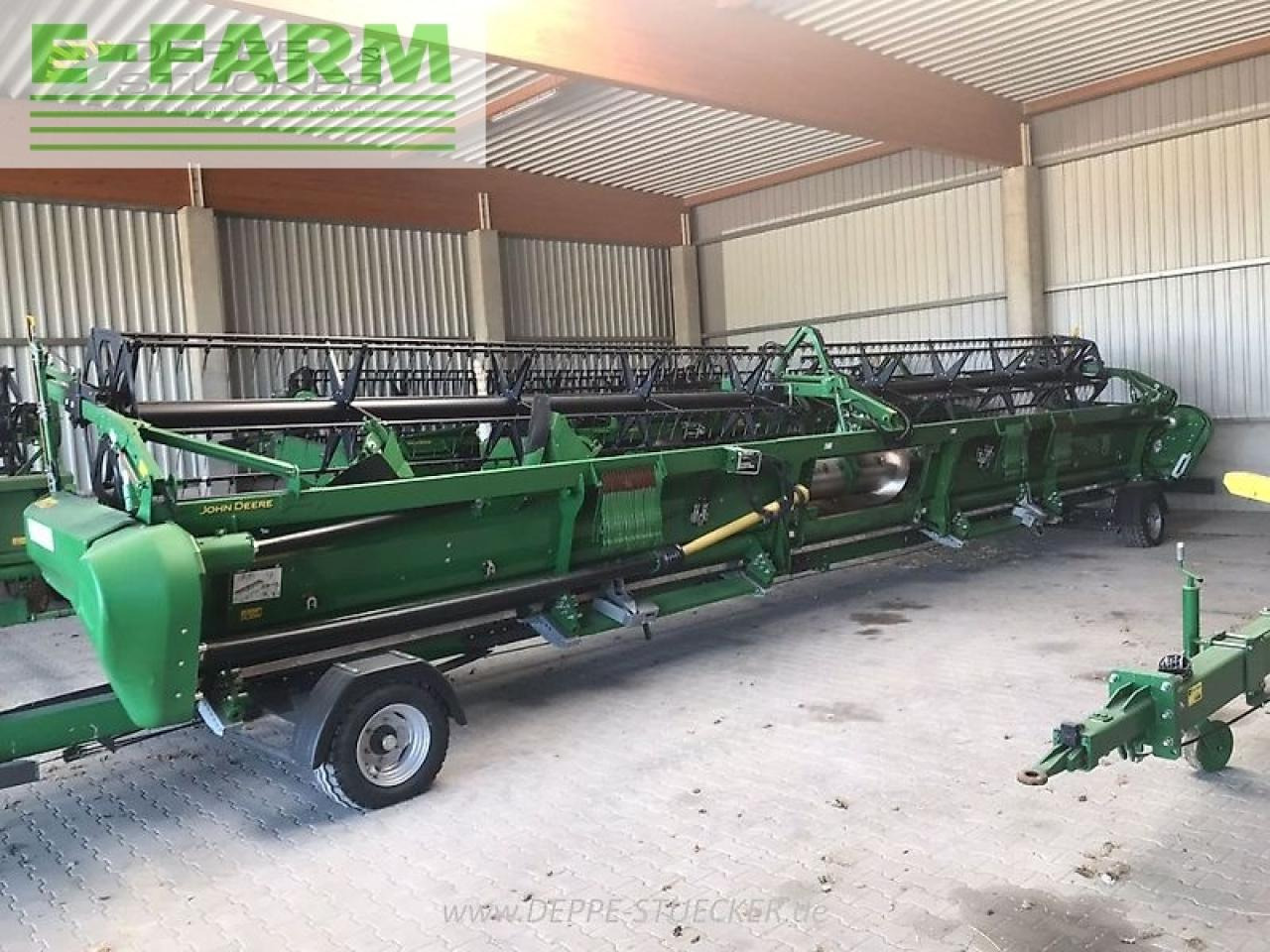 John Deere 640x - Forage harvester attachment: picture 1 John Deere 640x - Forage harvester attachment: picture 1