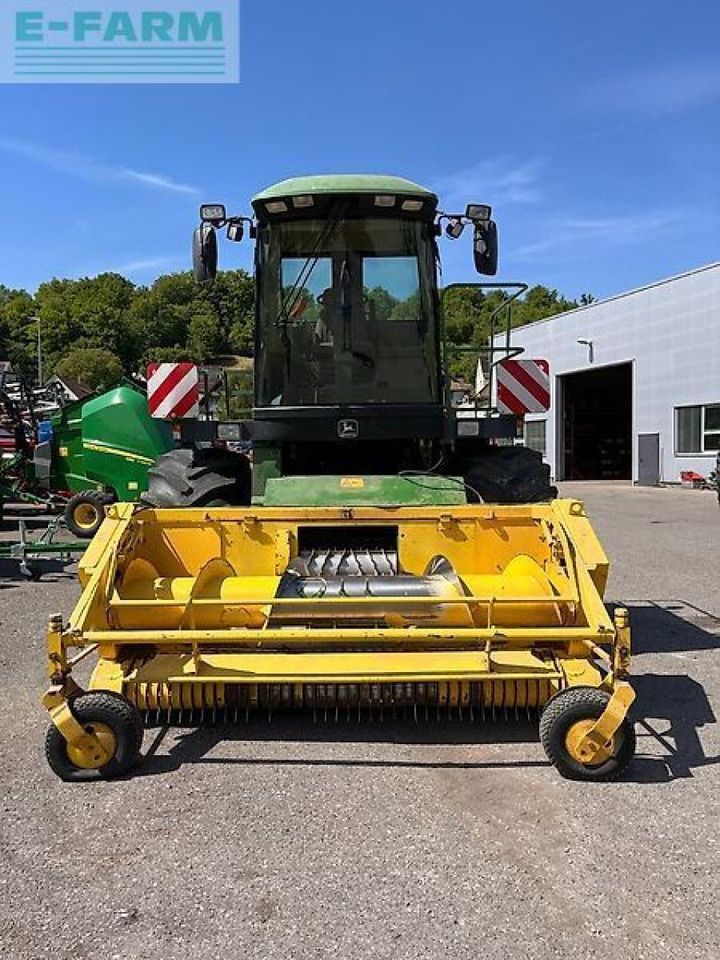 John Deere 6850 - Forage harvester: picture 4 John Deere 6850 - Forage harvester: picture 4
