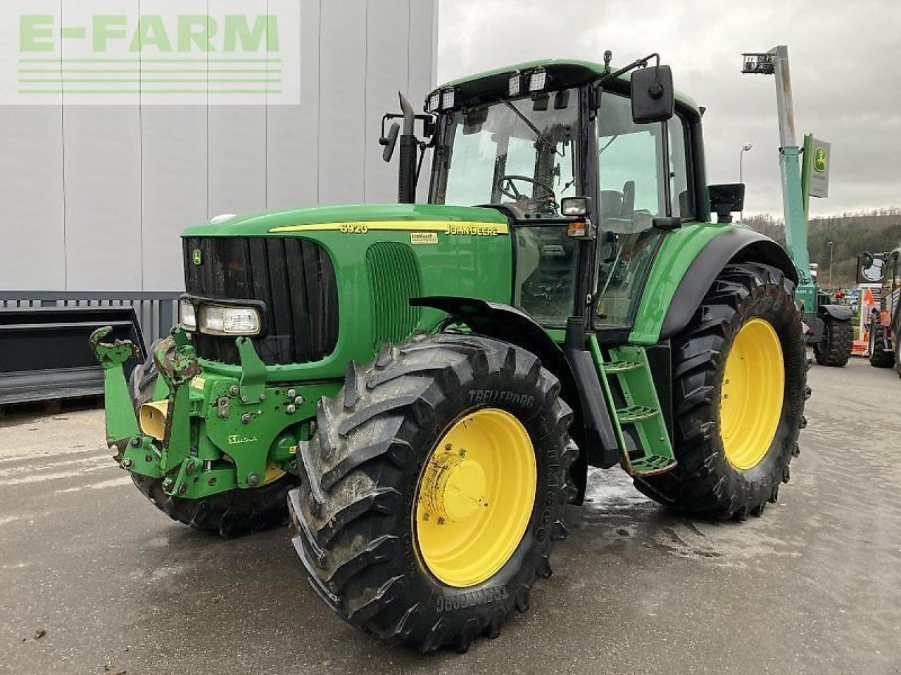 John Deere 6920 premium - Farm tractor: picture 1 John Deere 6920 premium - Farm tractor: picture 1