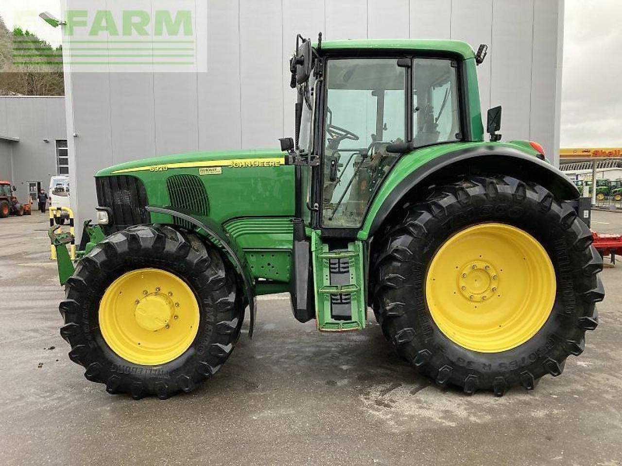 John Deere 6920 premium - Farm tractor: picture 2 John Deere 6920 premium - Farm tractor: picture 2