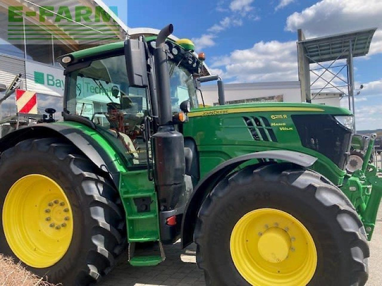 John Deere 6r 215 - Farm tractor: picture 2 John Deere 6r 215 - Farm tractor: picture 2