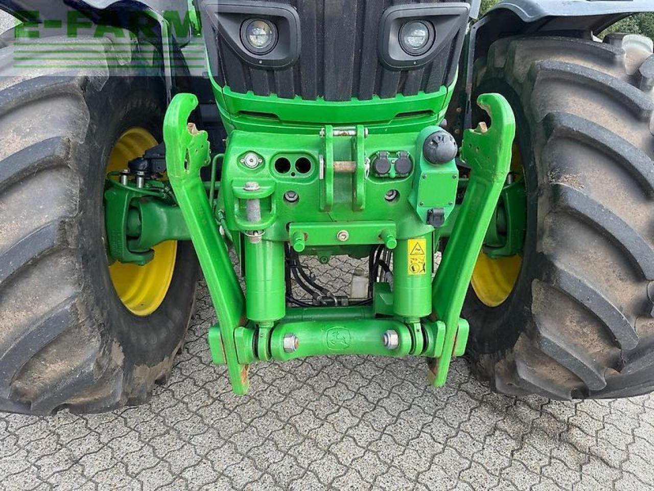 Farm tractor John Deere 6r 250: picture 14