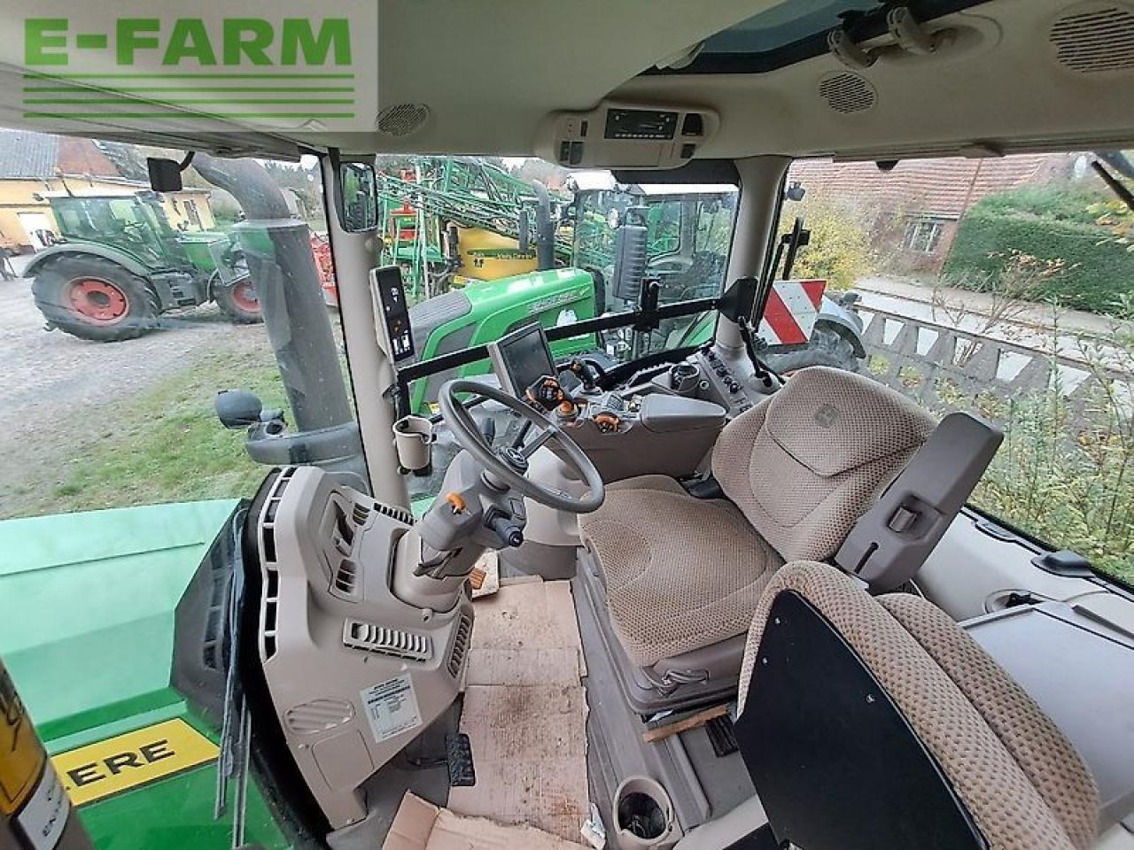 John Deere 6r250 - Farm tractor: picture 5 John Deere 6r250 - Farm tractor: picture 5