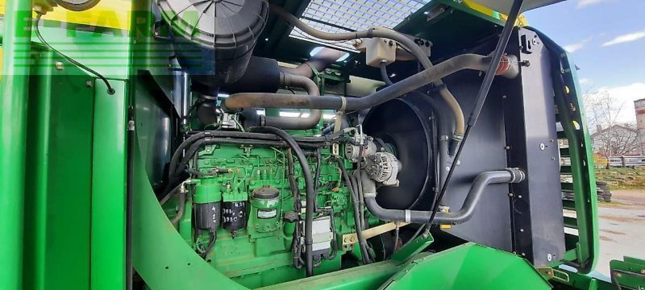 John Deere 7250 - Forage harvester: picture 3 John Deere 7250 - Forage harvester: picture 3