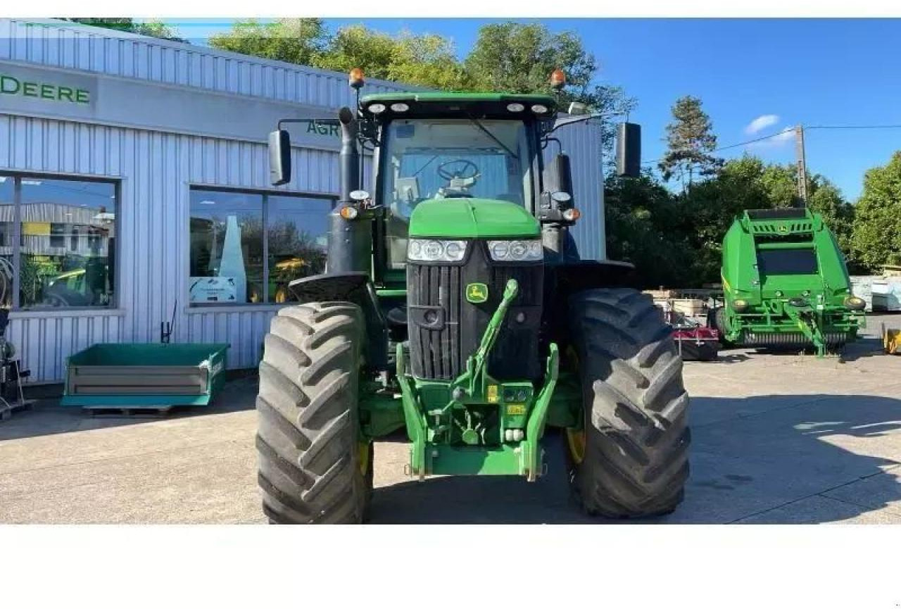 John Deere 7270r - Farm tractor: picture 3 John Deere 7270r - Farm tractor: picture 3