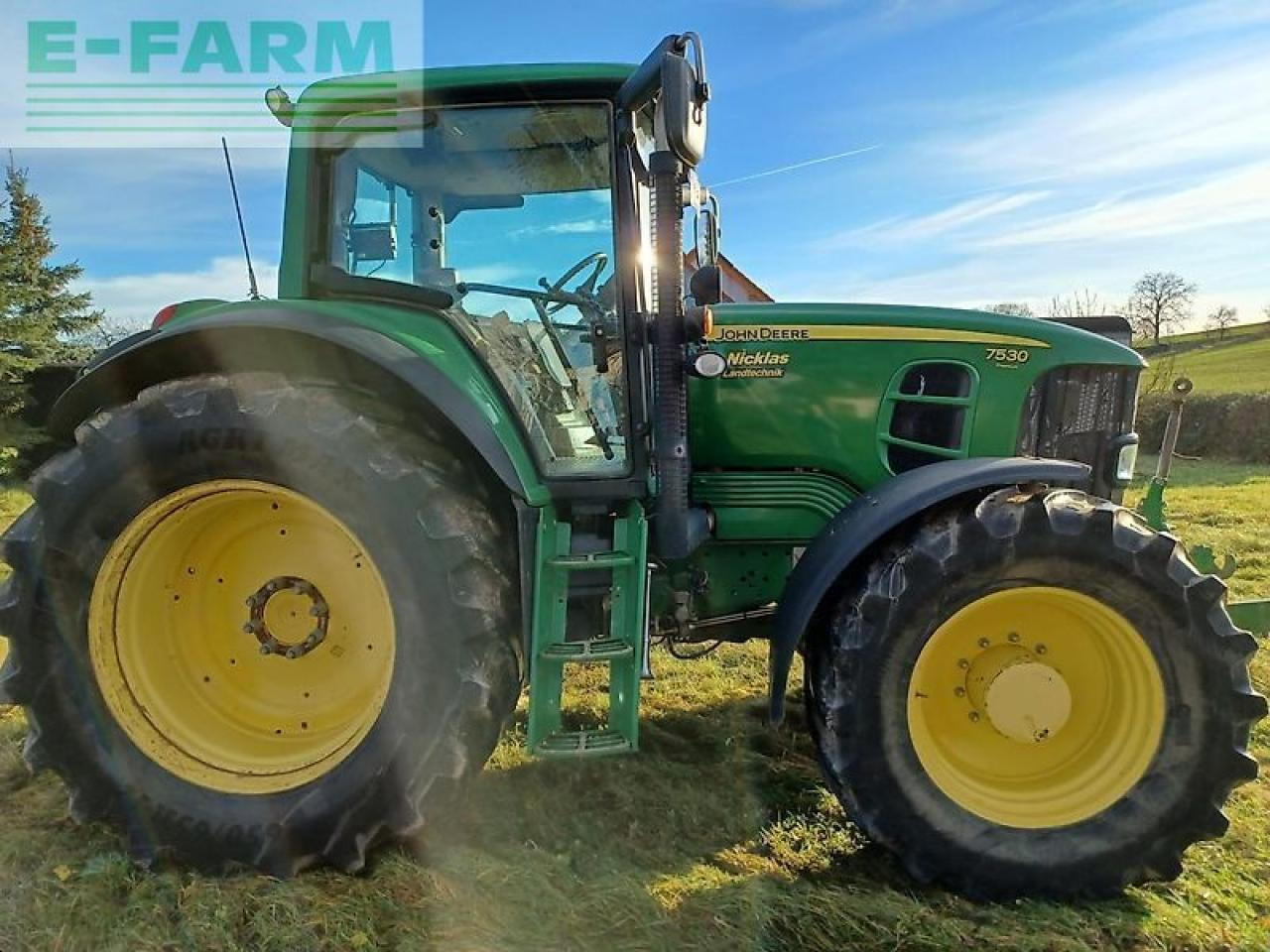 John Deere 7430 premium - Farm tractor: picture 4 John Deere 7430 premium - Farm tractor: picture 4