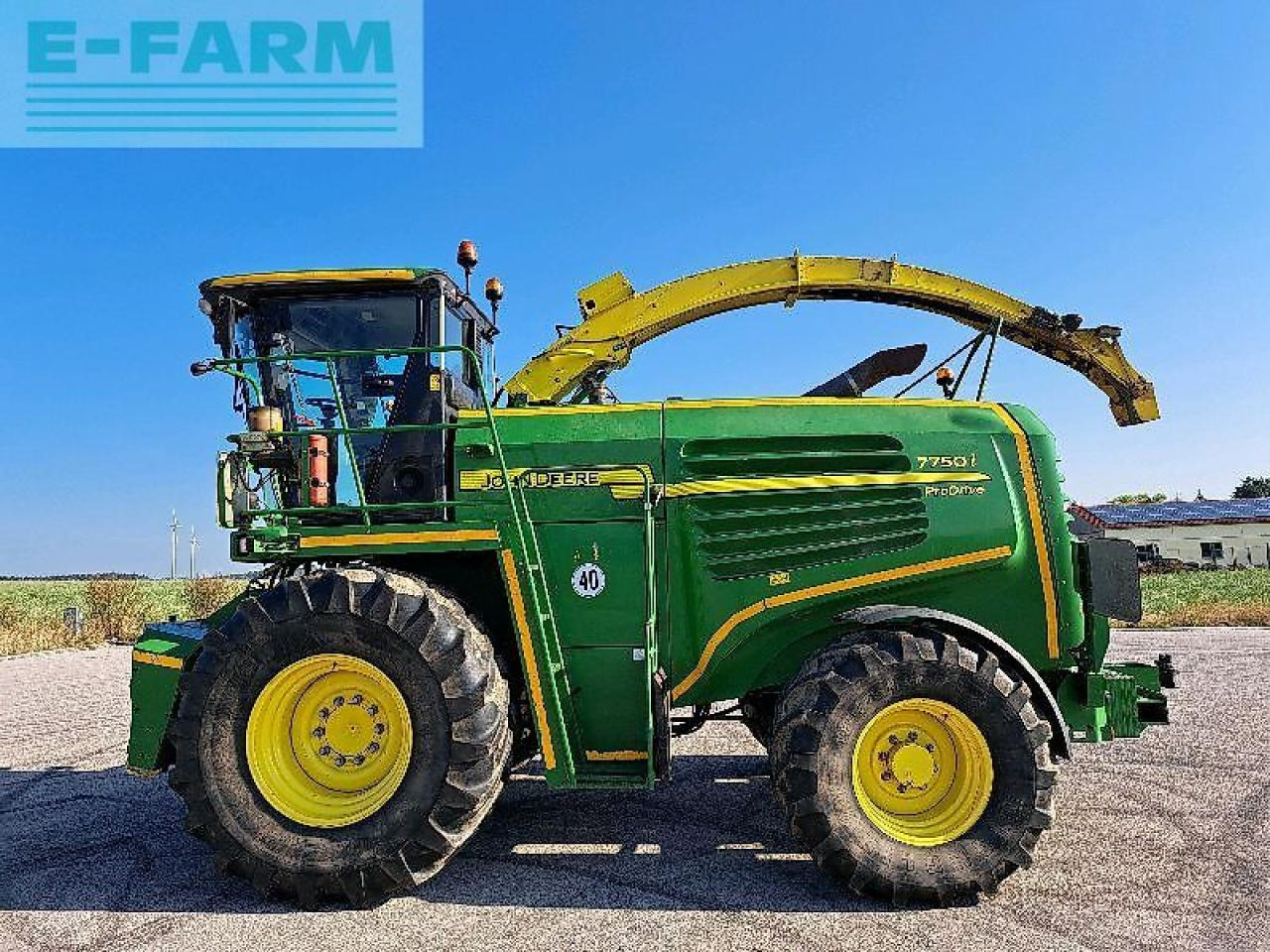 John Deere 7750 - Forage harvester: picture 1 John Deere 7750 - Forage harvester: picture 1