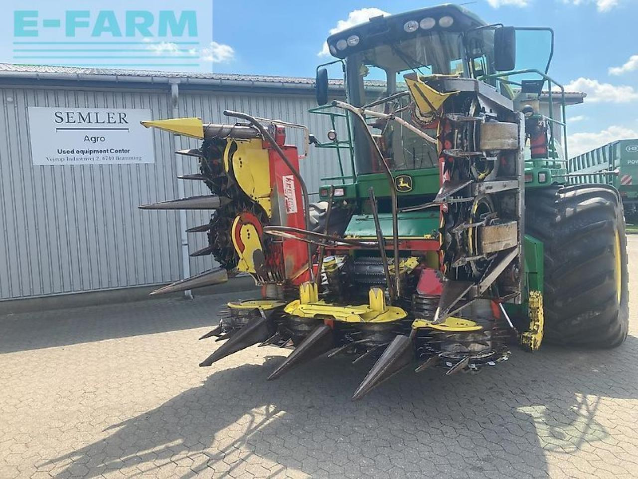 John Deere 7780i - Forage harvester: picture 2 John Deere 7780i - Forage harvester: picture 2