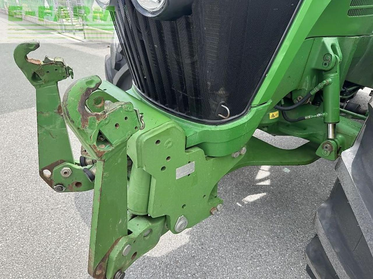 Farm tractor John Deere 7920: picture 7
