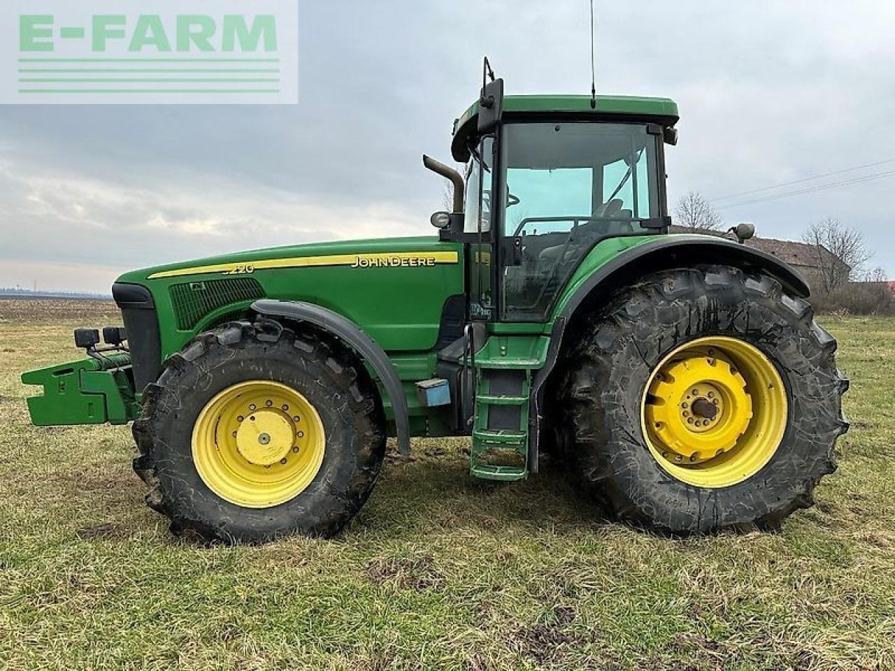 John Deere 8220 ils - Farm tractor: picture 2 John Deere 8220 ils - Farm tractor: picture 2