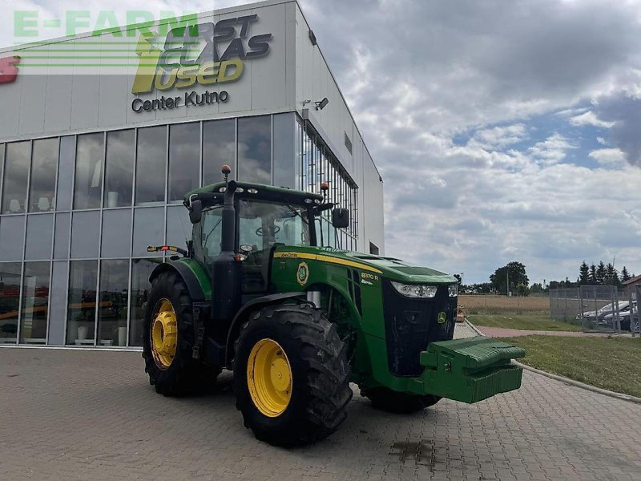 John Deere 8270r - Farm tractor: picture 1 John Deere 8270r - Farm tractor: picture 1