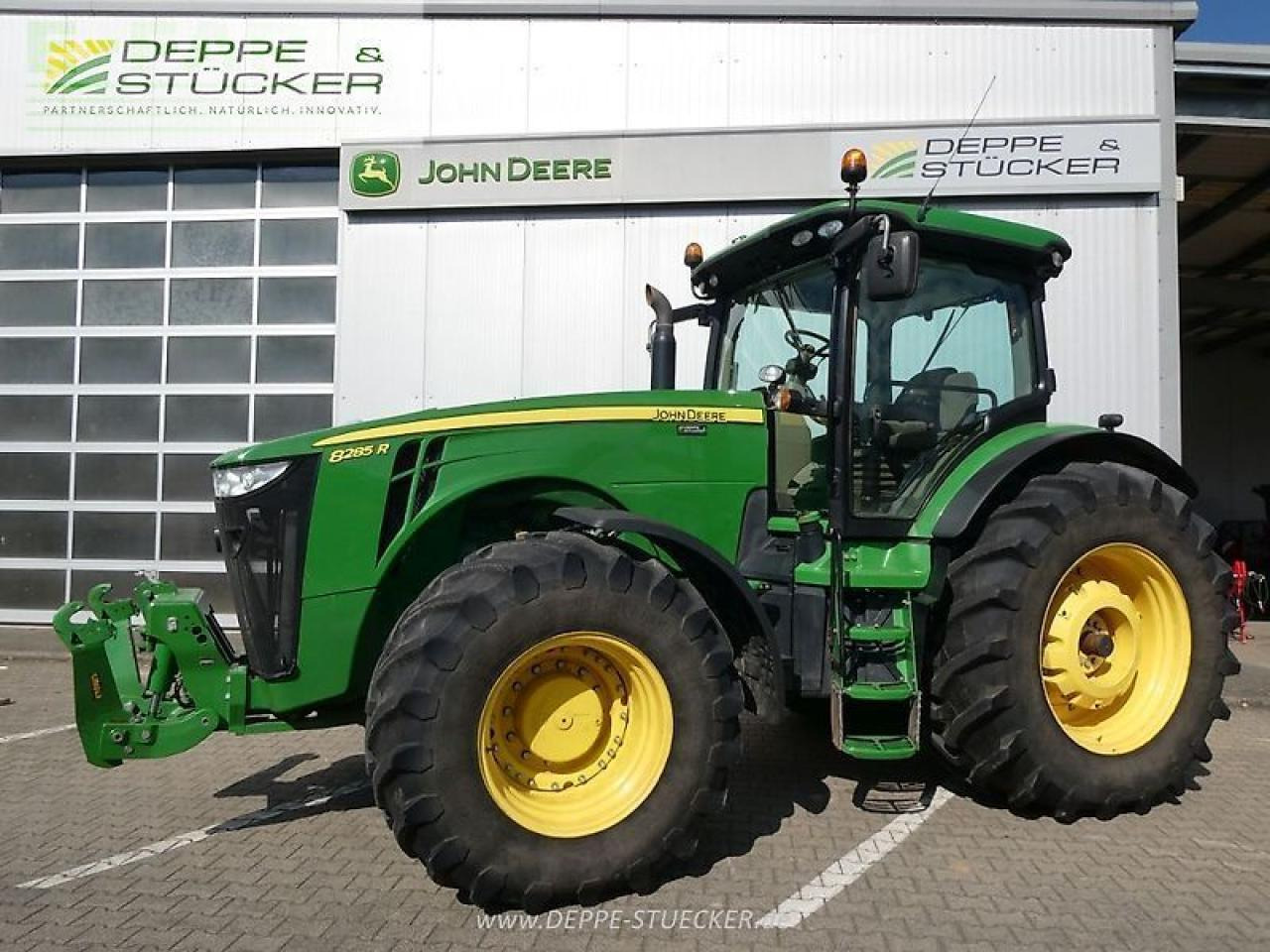 John Deere 8285r - Farm tractor: picture 2 John Deere 8285r - Farm tractor: picture 2