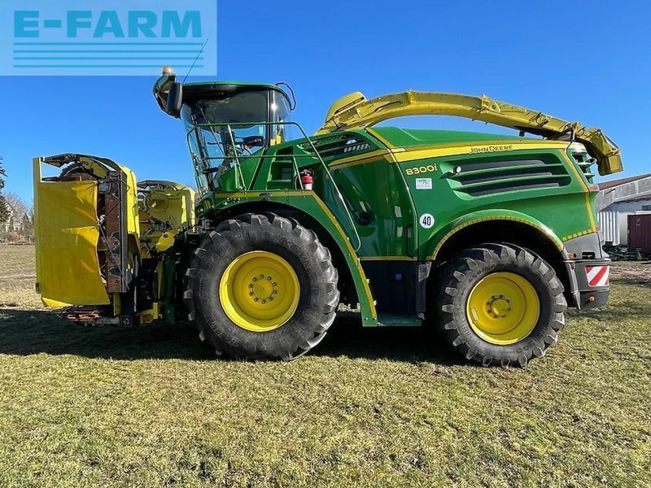 John Deere 8300 - Forage harvester: picture 2 John Deere 8300 - Forage harvester: picture 2
