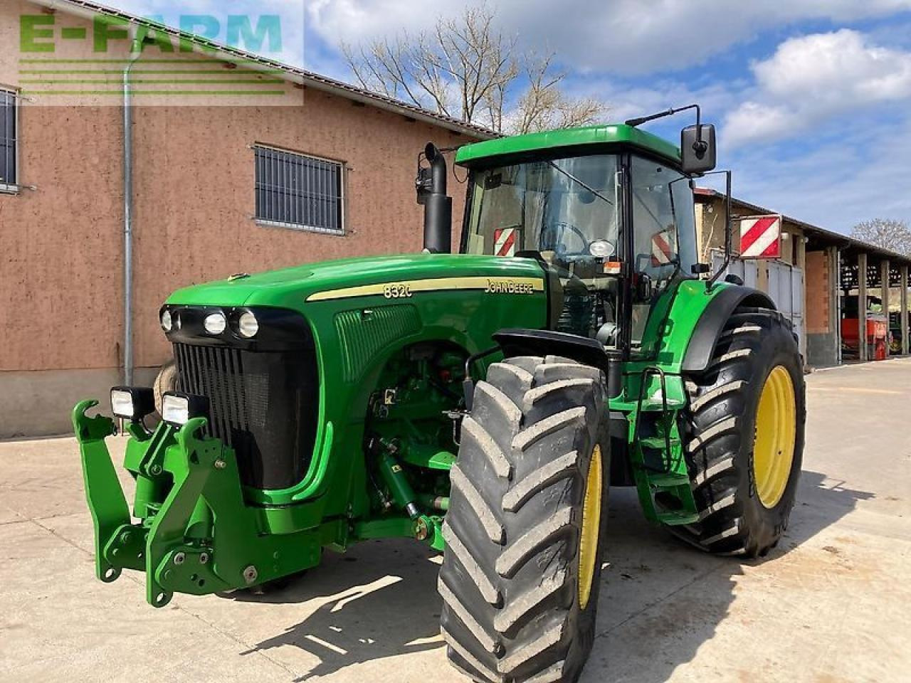 John Deere 8320 ils - Farm tractor: picture 3 John Deere 8320 ils - Farm tractor: picture 3
