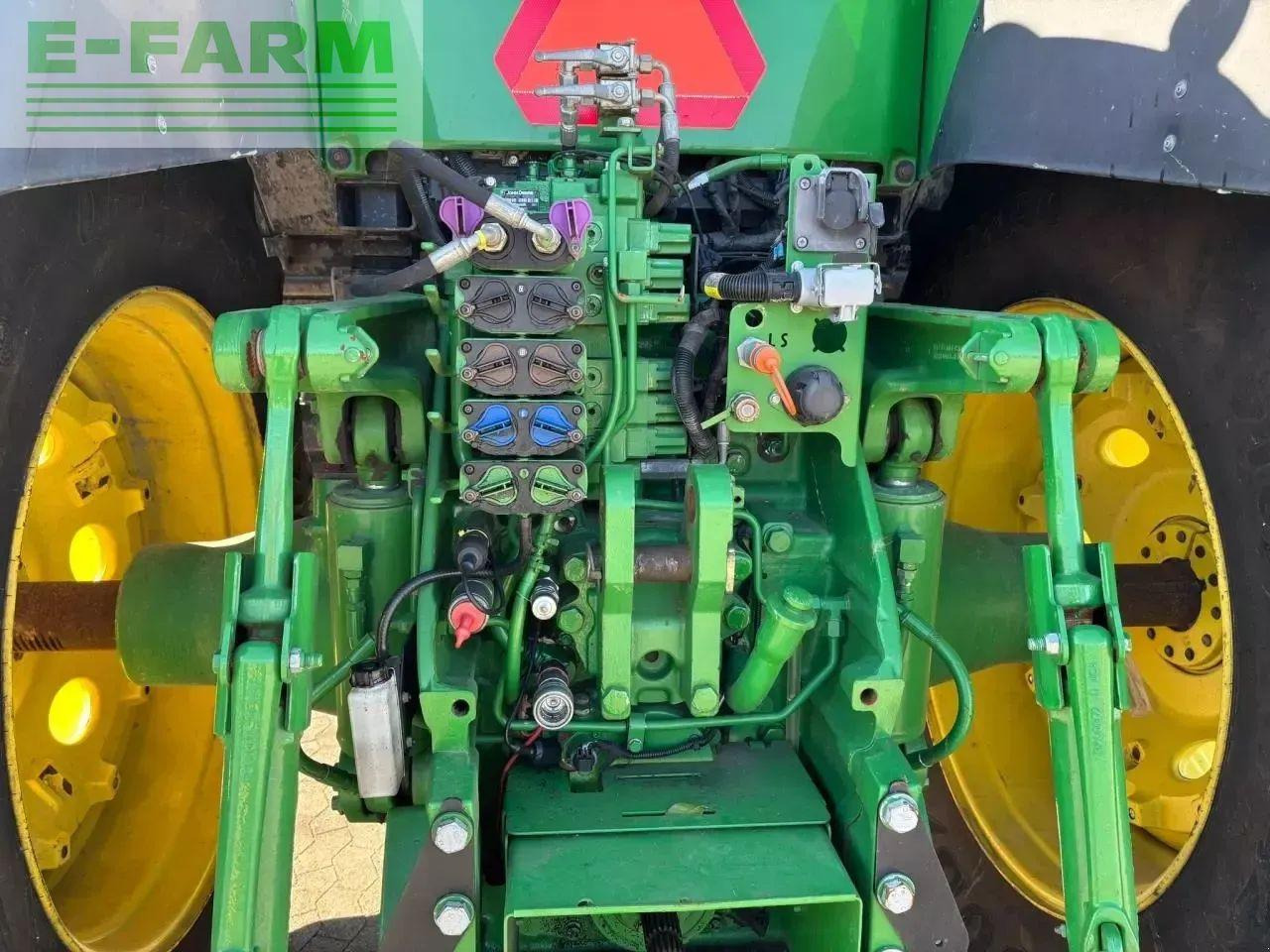 John Deere 8345r - Farm tractor: picture 4 John Deere 8345r - Farm tractor: picture 4